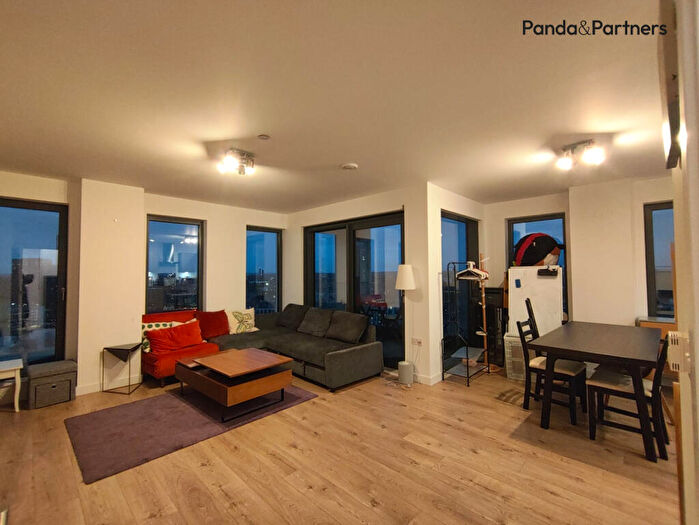 1 Bedroom Flat For Sale In Legacy Tower, London, E15