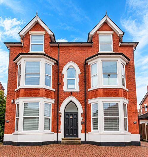 2 Bedroom Apartment To Rent In Top Floor Flat At Melton Road, West Bridgford, Nottingham, NG2