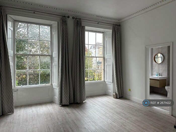 1 Bedroom Flat To Rent In Caledonia Place, Bristol, BS8