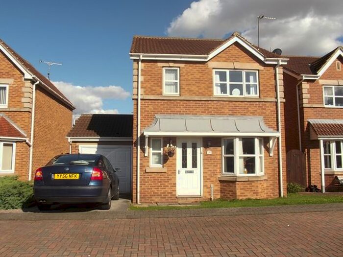 3 Bedroom Detached House To Rent In South Bridge Road, Victoria Dock, Hull, HU9