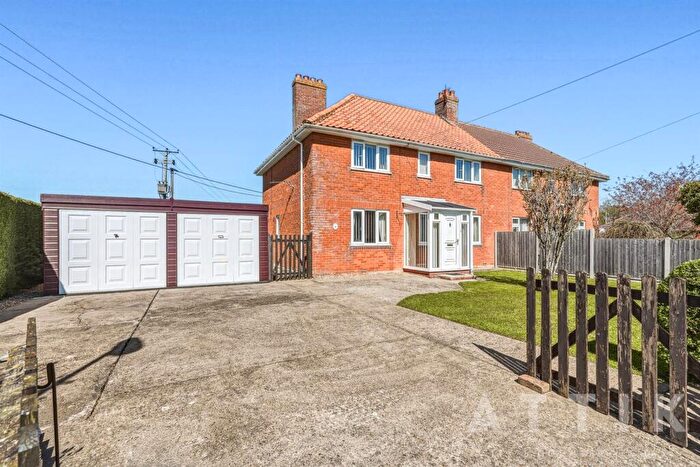 3 Bedroom Semi Detached House For Sale In Grub Lane, Spexhall, Halesworth, IP19