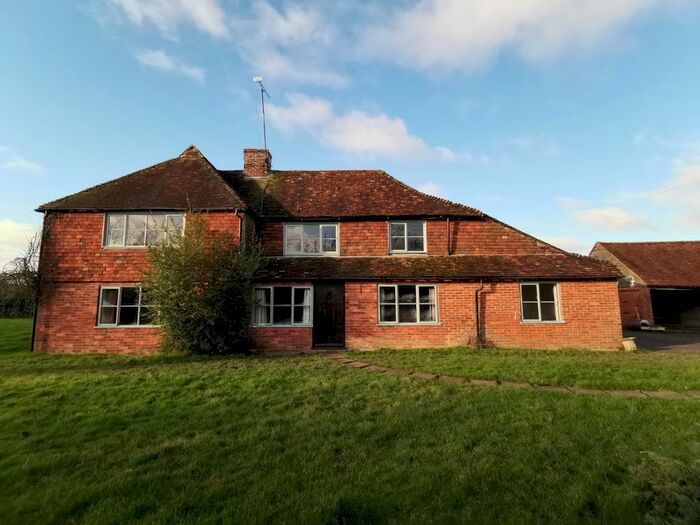 5 Bedroom Farmhouse To Rent In High Halden, Ashford TN26
