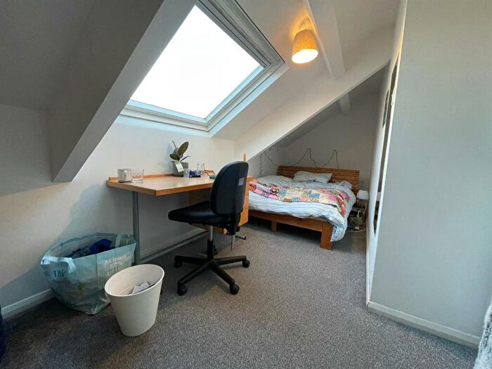5 Bedroom Maisonette To Rent In Amble Grove, Sandyford, NE2