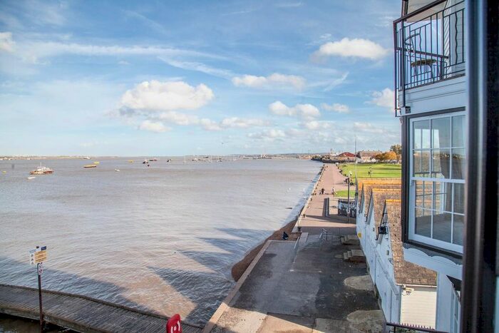 2 Bedroom Flat For Sale In Heritage Quay, Commercial Place, Gravesend, DA12