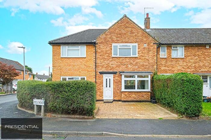2 Bedroom Flat To Rent In Cecil Road, Cheshunt, EN8