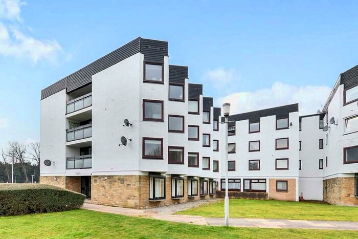 1 Bedroom Flat To Rent In Flat Cadzow House The Furlongs, Hamilton, Lanarkshire, ML3
