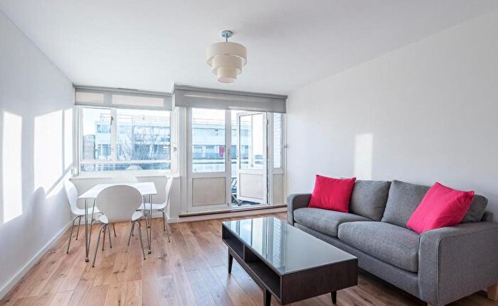 2 Bedroom Apartment To Rent In Lodge Road, St John's Wood, London, NW8