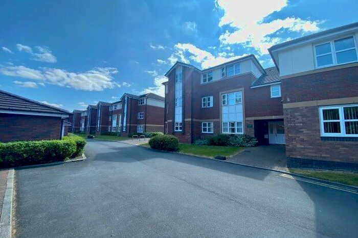 2 Bedroom Flat To Rent In Beamont Drive, Preston, PR1