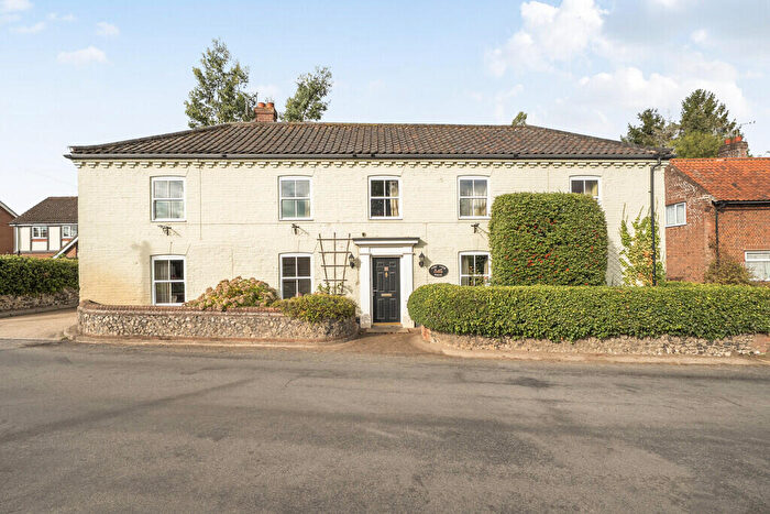 3 Bedroom Detached House For Sale In Brook Street, Buxton, NR10