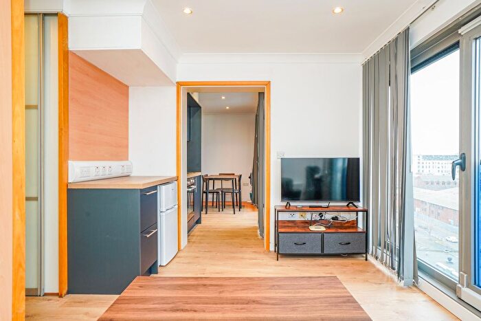 2 Bedroom Flat To Rent In Regent Street, Leeds, LS2