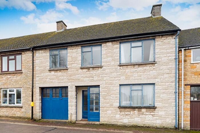 3 Bedroom Terraced House For Sale In Union Street, Woodstock, OX20