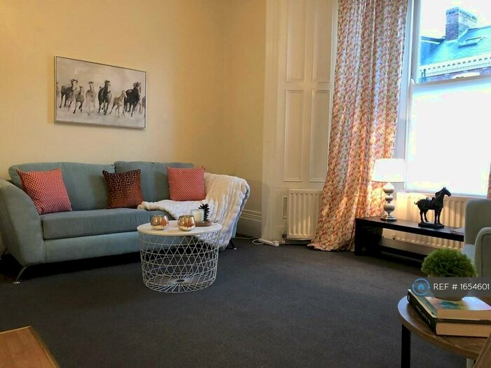 1 Bedroom Flat To Rent In Azalea Terrace North, Sunderland, SR2