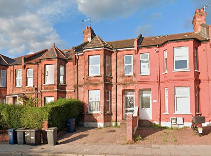 4 Bedroom Terraced House To Rent In West Hendon Broadway, London, NW9