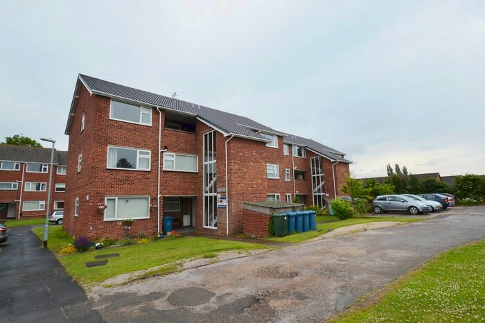 2 Bedroom Flat To Rent In Beech Lodge, Bingham NG13