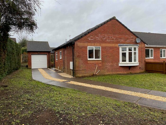 2 Bedroom Semi-Detached Bungalow To Rent In Sunnycroft, Portskewett, Caldicot, NP26