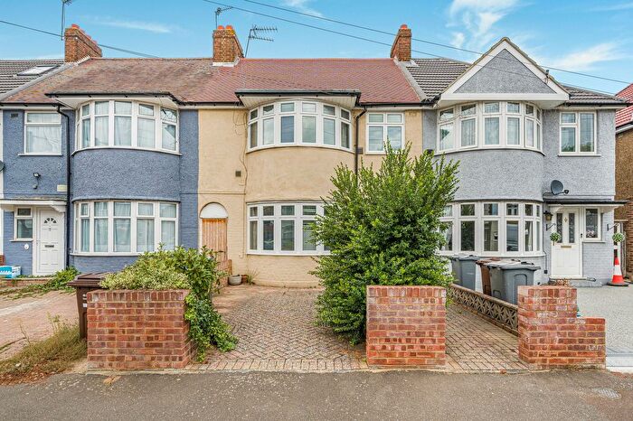 4 Bedroom Terraced House For Sale In Elmer Gardens, Isleworth, TW7