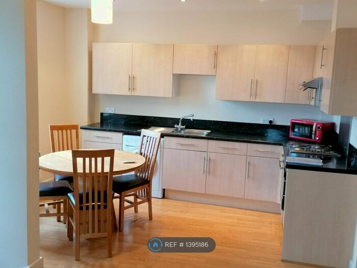 1 Bedroom Flat To Rent In Mcilroys Building, Reading, RG1