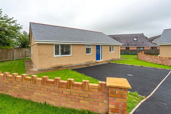 3 Bedroom Bungalow For Sale In Caer Eglwys, Llanrug, Gwynedd, LL55