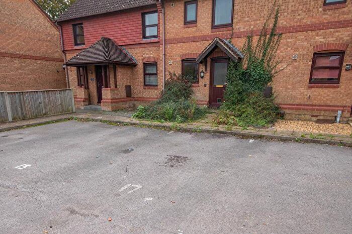 2 Bedroom Terraced House For Sale In Ashurst Bridge, SO40