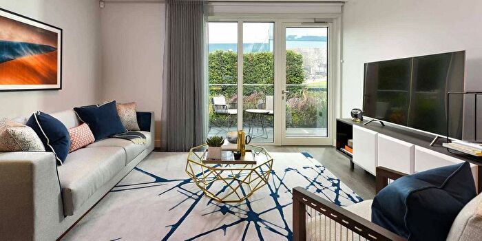 2 Bedroom Flat To Rent In Belvedere Row, White City Living, W12