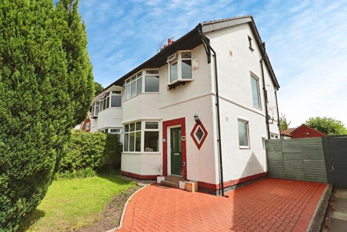 3 Bedroom Semi-Detached House For Sale In Bankside Road, Bebington Border, CH42