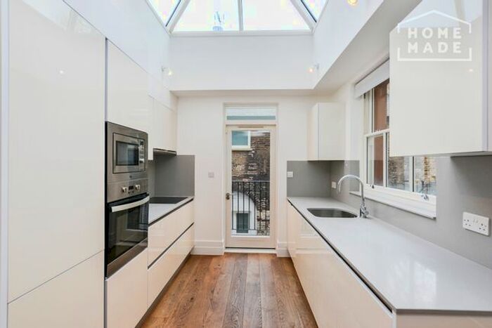 2 Bedroom Flat To Rent In Guildford Street, Russell Square, WC1N