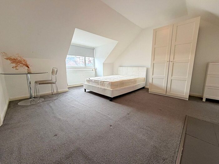 1 Bedroom Studio To Rent In Canterbury Road, Watford, WD17