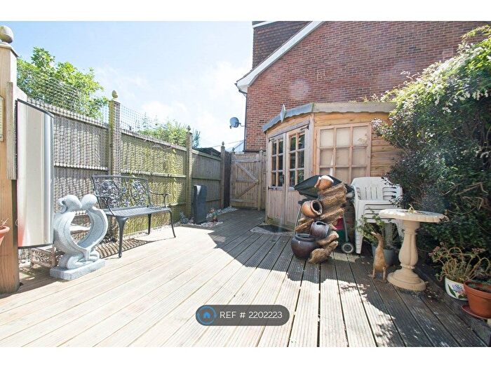 3 Bedroom Terraced House To Rent In Wilton Avenue, Eastbourne, BN22