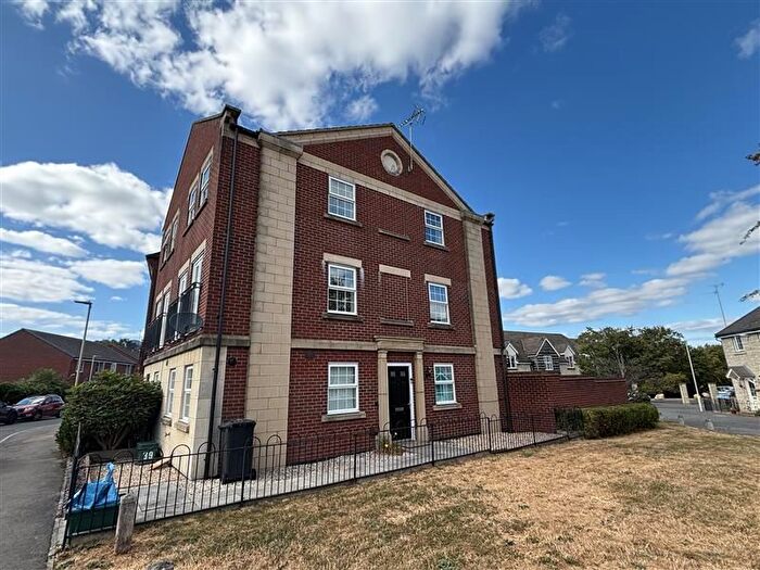 4 Bedroom Property To Rent In Watermint Drive, Gloucester, GL4