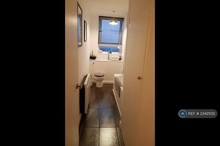 1 Bedroom Flat To Rent In Stour Road, Dagenham, RM10