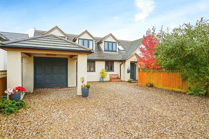 5 Bedroom Detached House For Sale In Newmans Close, Upton, Didcot, OX11