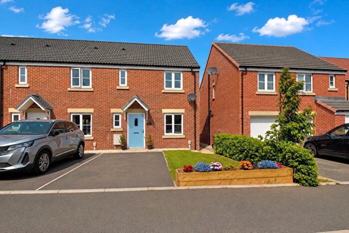 3 Bedroom End Of Terrace House For Sale In Nightingale Close, Northallerton, North Yorkshire, DL6