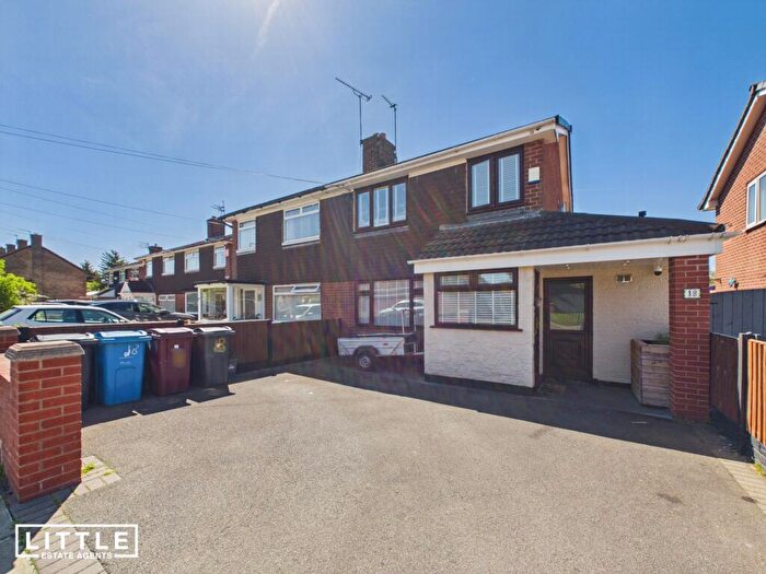3 Bedroom Semi-Detached House For Sale In Wallace Avenue, Liverpool, L36