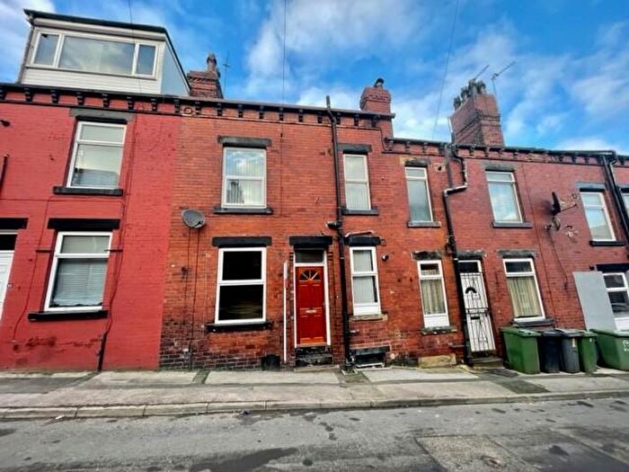 2 Bedroom Terraced House To Rent In Moorfield Grove, Leeds, LS12