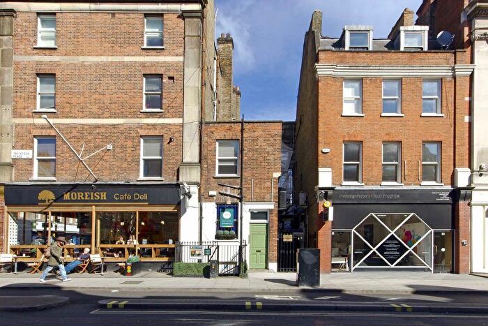 3 Bedroom Flat To Rent In Marchmont Street, Bloomsbury, WC1N