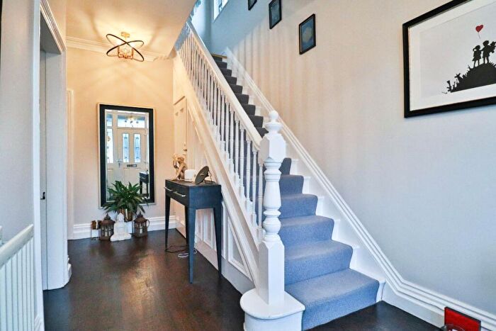 5 Bedroom Semi Detached House For Sale In Bracken Road, Darlington, DL3