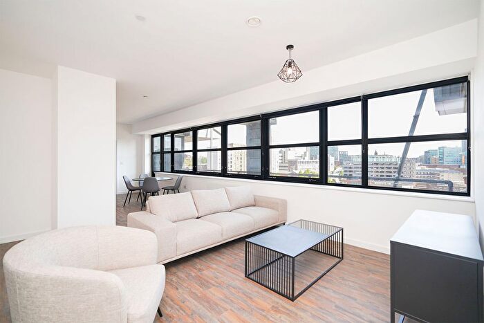 2 Bedroom Flat To Rent In Young Street, City Centre, S1