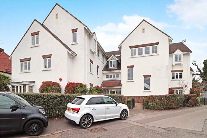 1 Bedroom Flat For Sale In Kingfield Road, Woking, GU22