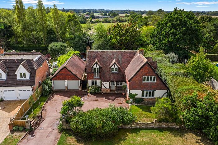 4 Bedroom Detached House For Sale In Crouch Lane, Winkfield, SL4