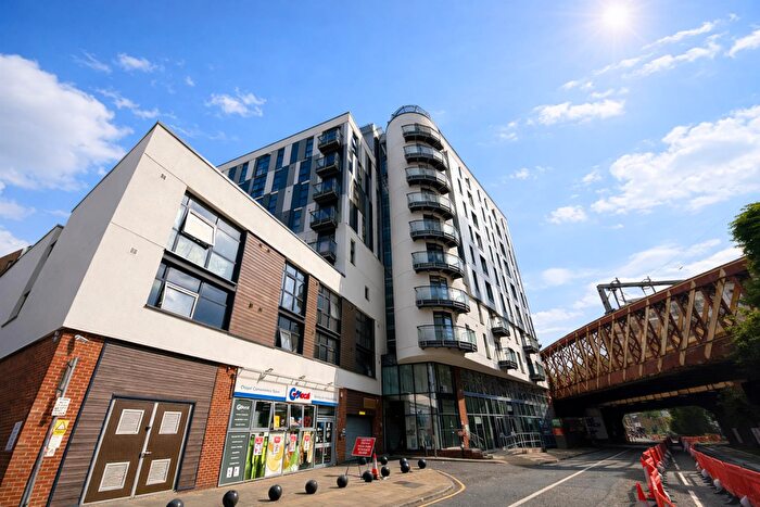 2 Bedroom Apartment For Sale In Fresh Apartment, Chapel Street, Salford, M3