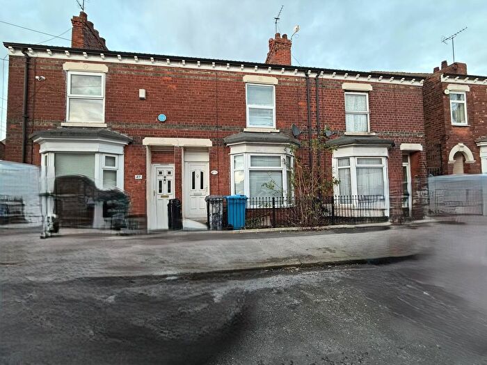 2 Bedroom Terraced House For Sale In Estcourt Street, Hull, HU9