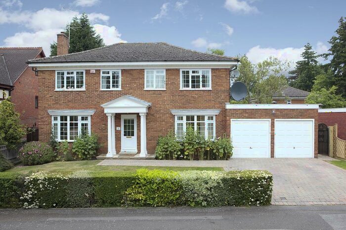 5 Bedroom Detached House To Rent In Cobham, KT11