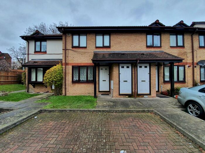 1 Bedroom Property To Rent In Ullswater Court, Oakington Avenue, HA2