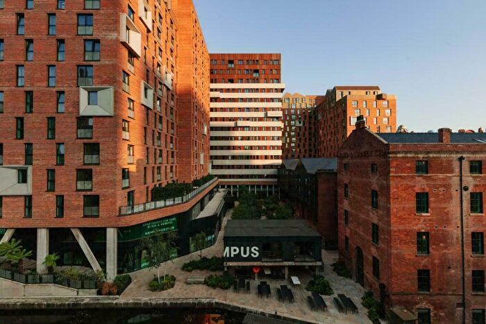 2 Bedroom Apartment To Rent In Kampus, Aytoun Street, Manchester, Greater Manchester, M1
