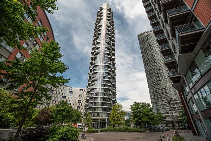 2 Bedroom Apartment To Rent In Charrington Tower, Biscayne Avenue, Canary Wharf, E14