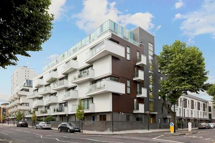 2 Bedroom Flat To Rent In Forest Road, London, E8
