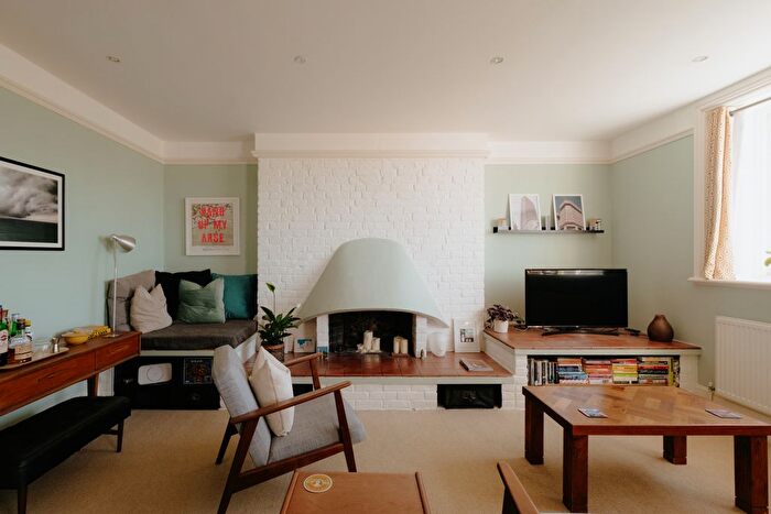 2 Bedroom Flat For Sale In Pevensey Road, St. Leonards-On-Sea, TN38