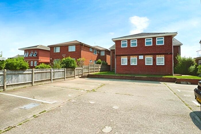 1 Bedroom Apartment For Sale In Southwood Road, Hayling Island, Hampshire, PO11