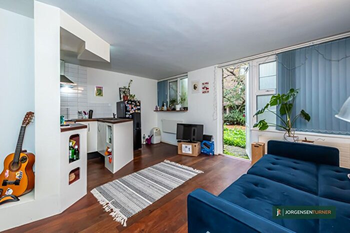 1 Bedroom Flat To Rent In Droop Street, London, W10