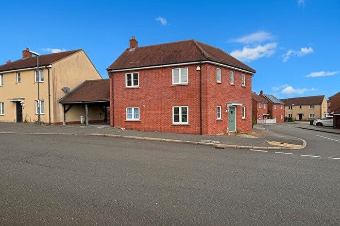 5 Bedroom Detached House To Rent In Colonel Grantham Avenue, Aylesbury, HP19